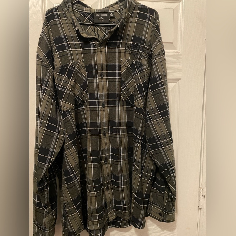 Harley-Davidson Black, Green, and White plaid long-sleeve flannel shirt